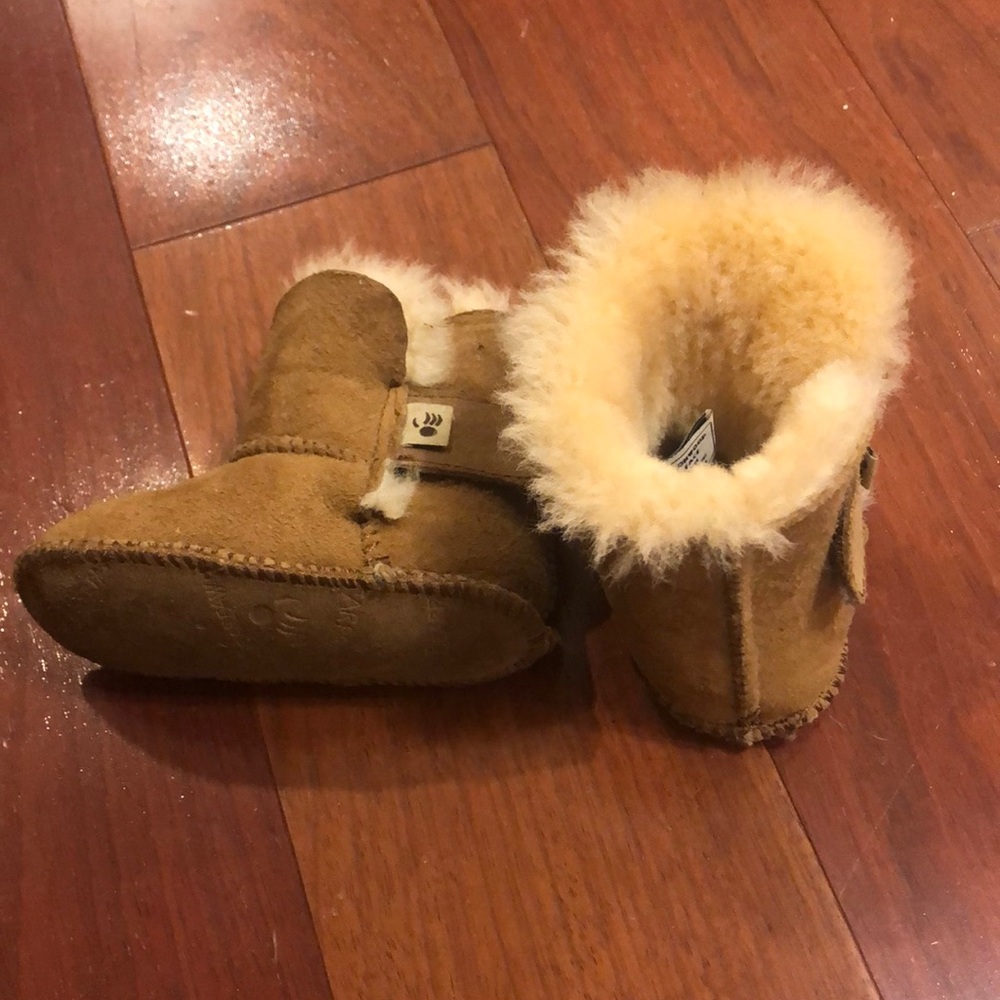 Bearpaw UGGS